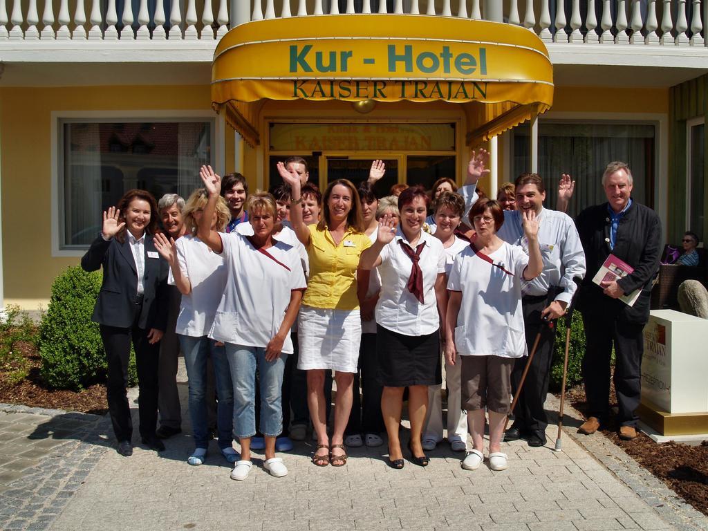 Kurhotel Kaiser Trajan Bad Gogging Bagian luar foto