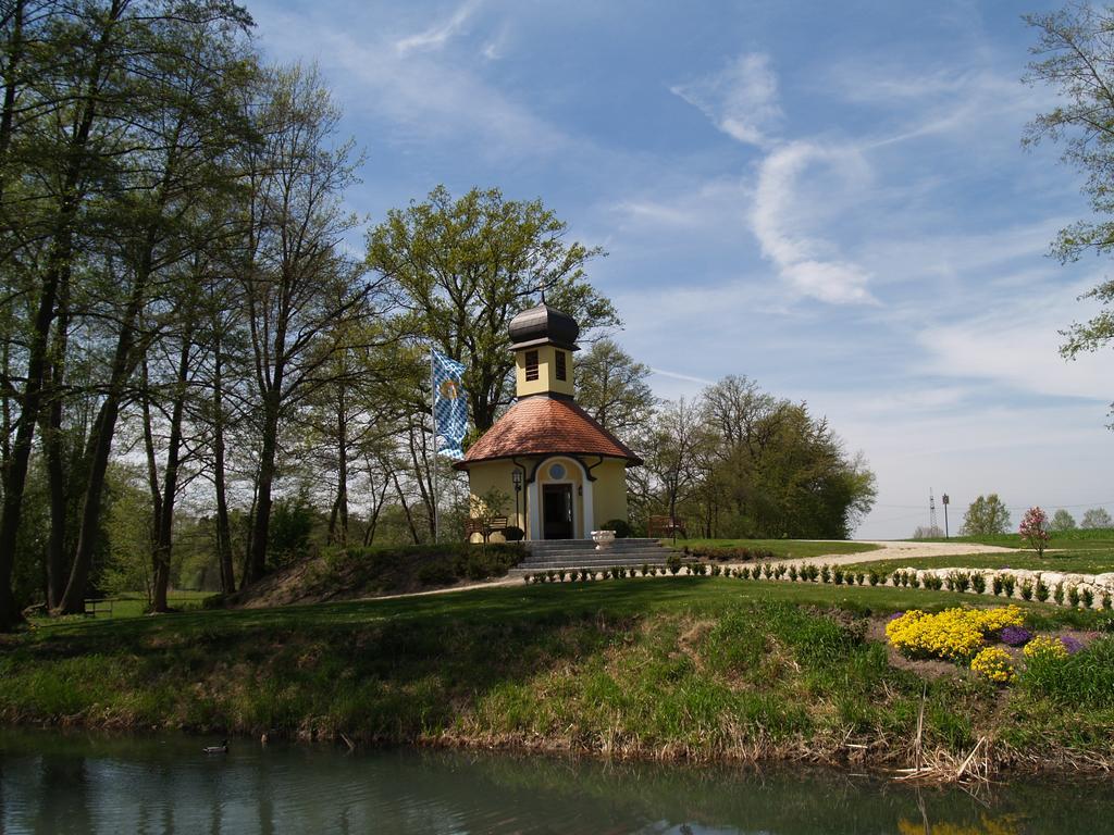 Kurhotel Kaiser Trajan Bad Gogging Bagian luar foto